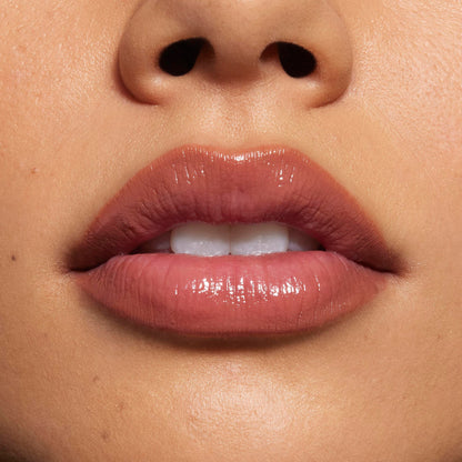 Glossy Lip Kit contoured shades + glossy finish | Color Soft Pink Nude - 2 piece Liner and Glaze Set 0.04oz Crayon| 0.10 fl oz Gloss
